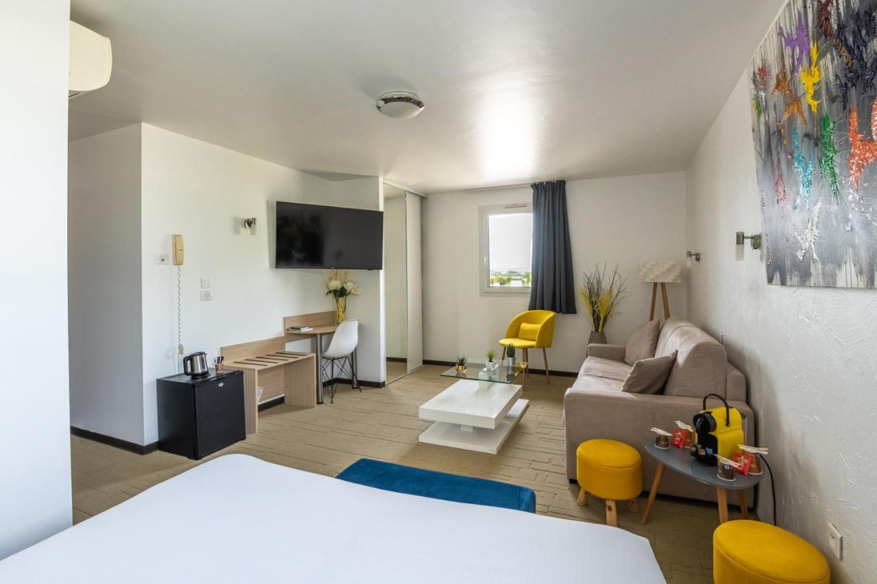 Logis Hotel Restaurant Le Clos Fleuri Castelnaudary Zewnętrze zdjęcie